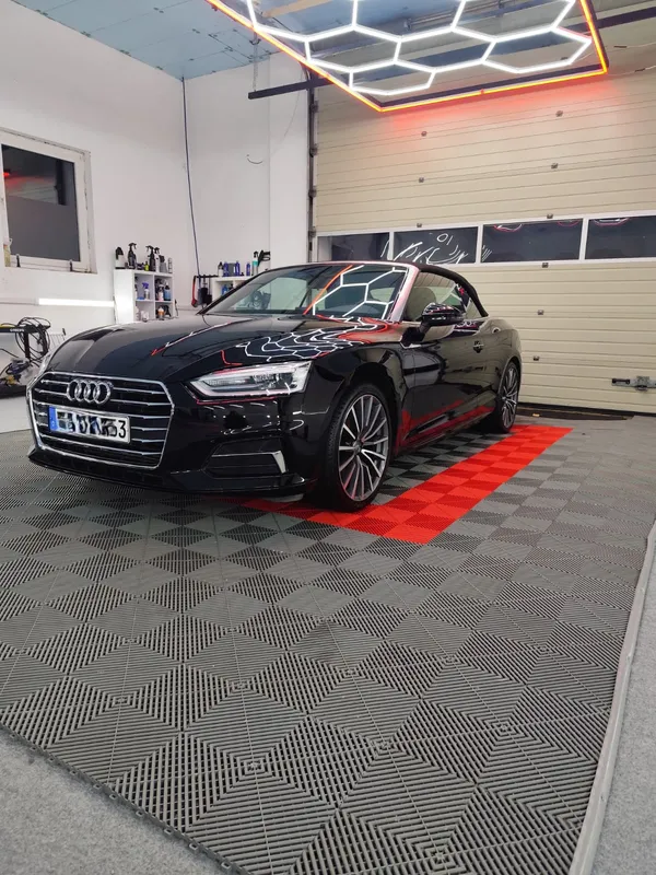 Professionelle Lackpflege Vorher-Nachher Effekt